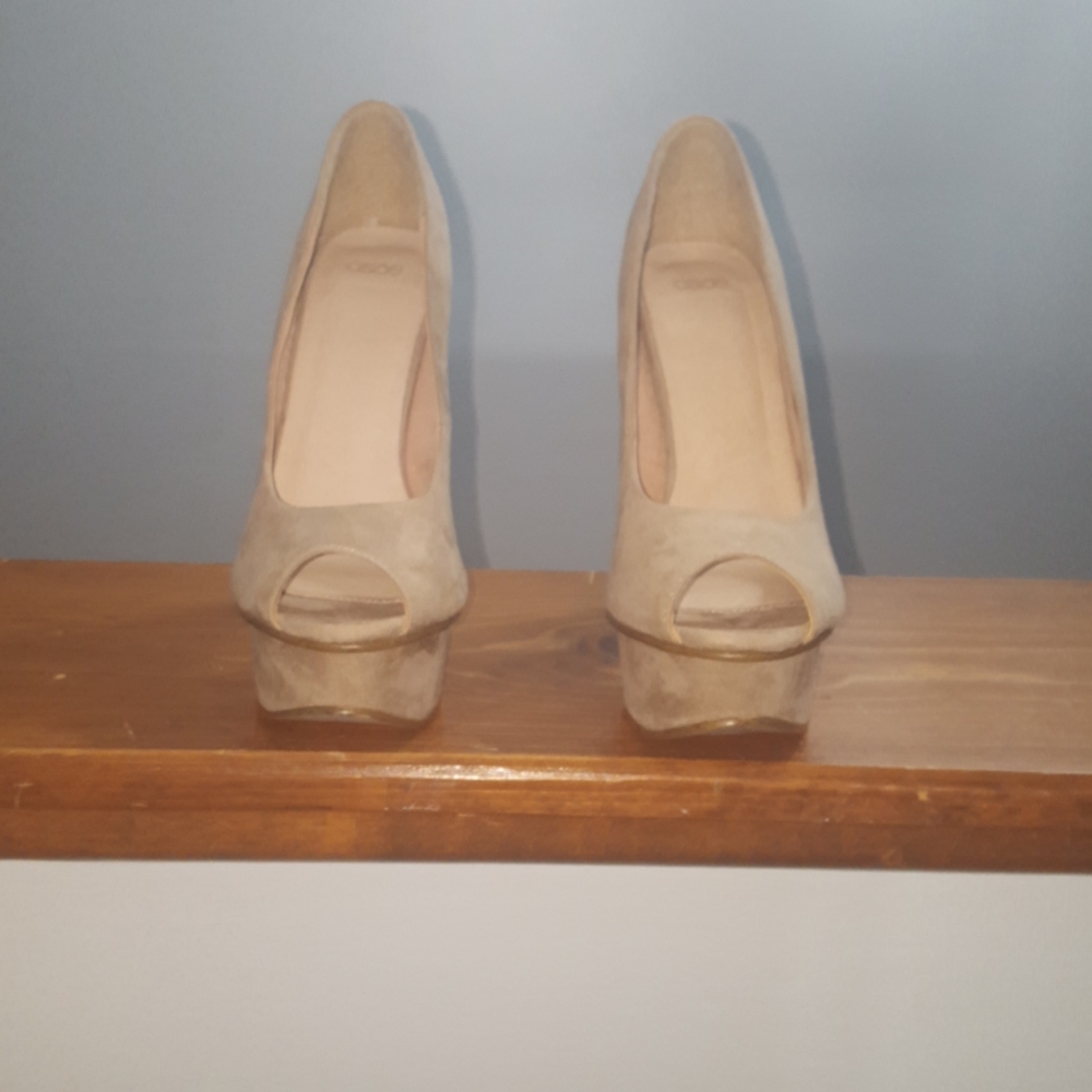 Peep Toe Platform Heels